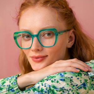 Caroline Abram Caroline Abram